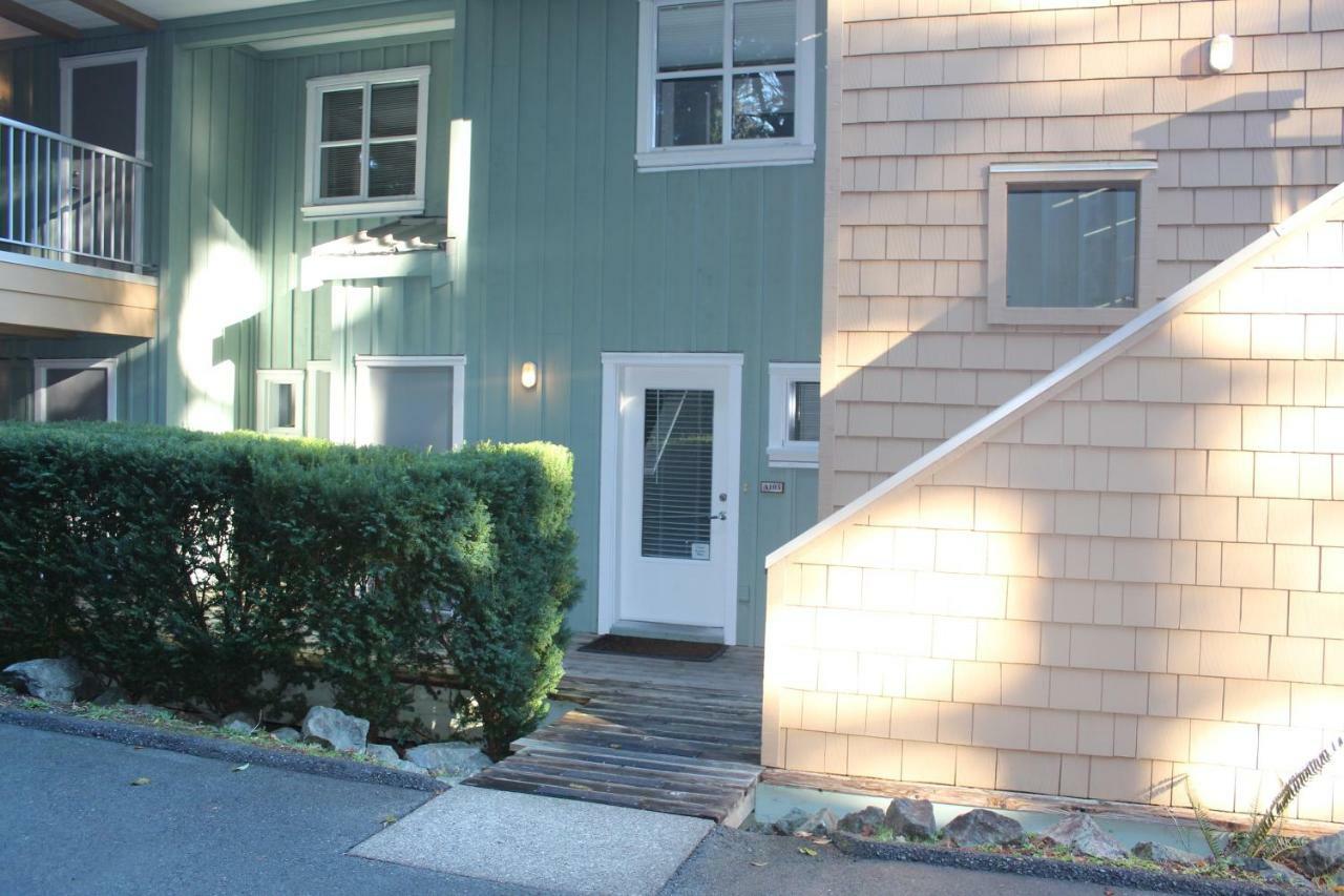 Siennas Harbour House Daire Tofino Dış mekan fotoğraf